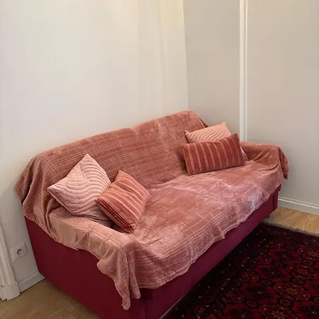 Studio Parisien